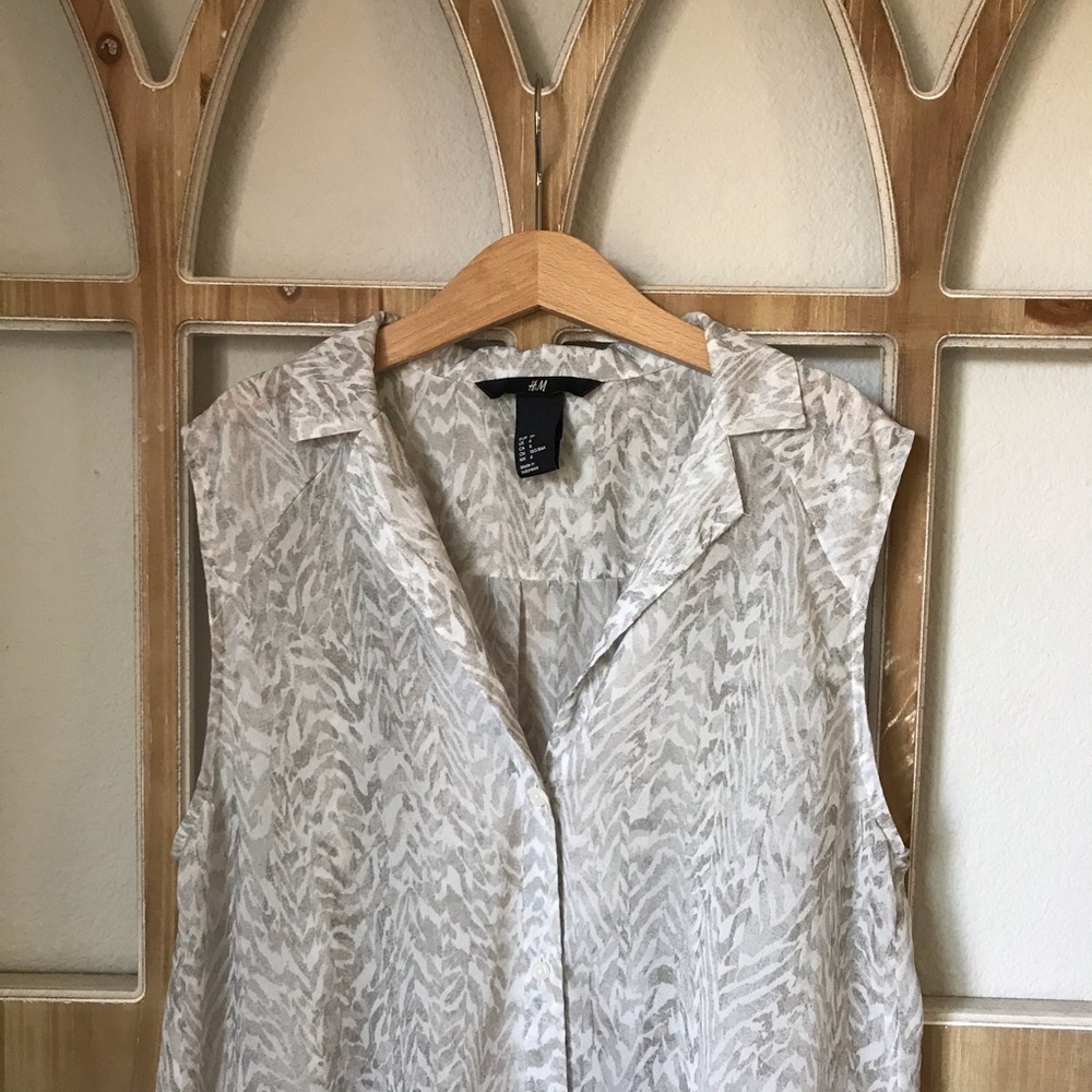 Animal Print Tank Blouse - Picture 3 of 7